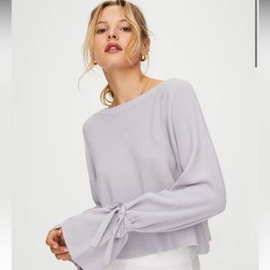 Aritzia Wilfred Cropped Emmy Sweater (Size XS)